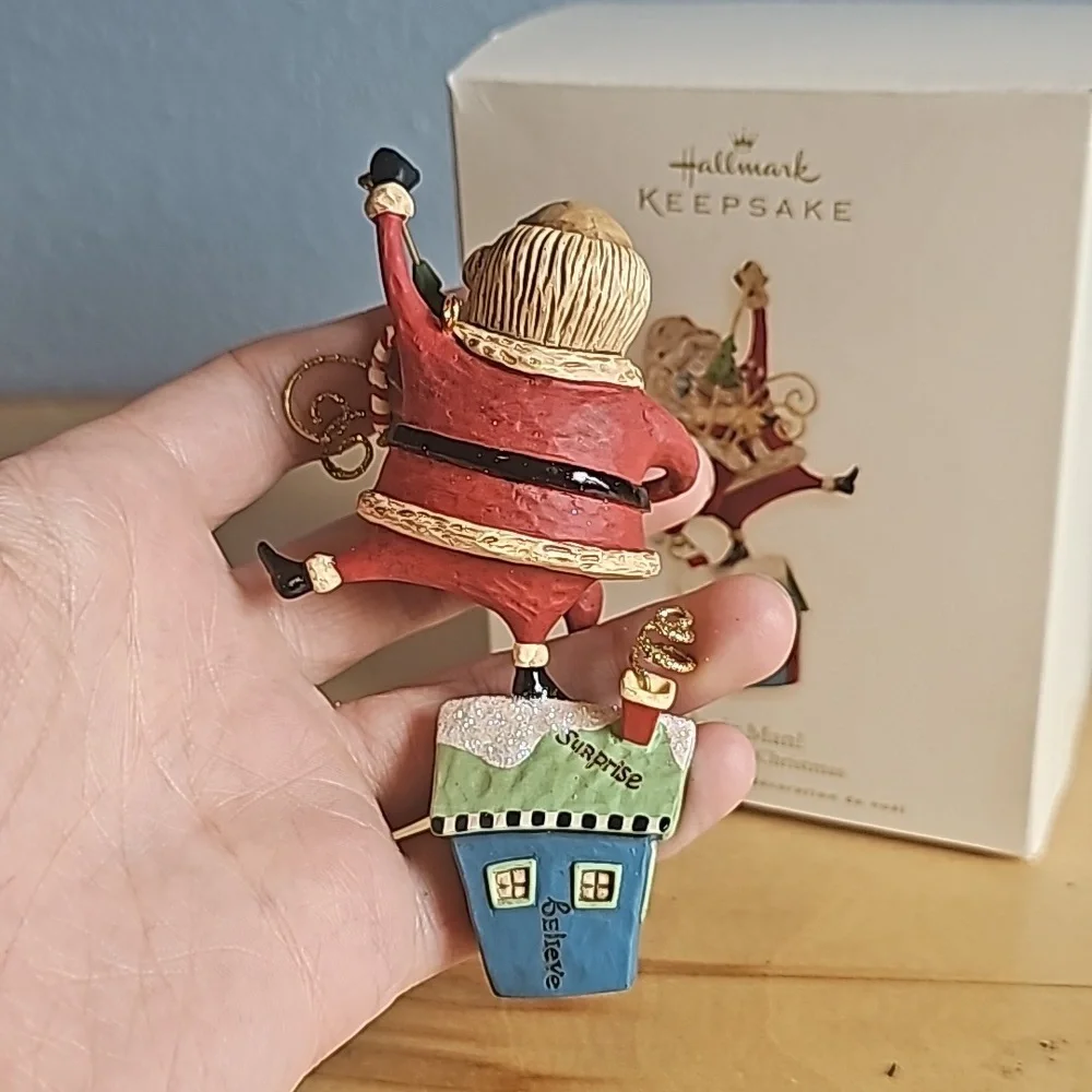 Hallmark keepsake magic man Santa Claus ornament - Picture 3 of 5